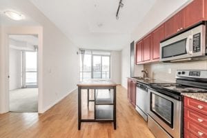 209 Fort York Blvd, Unit 865 - Kitchen 